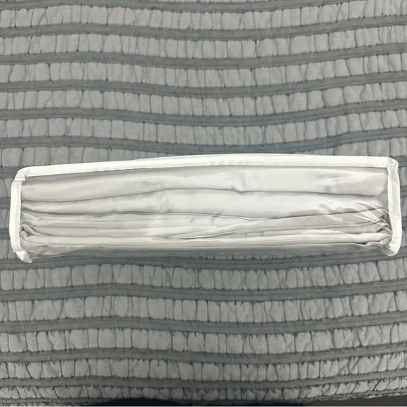 Peacock Alley King Sheet Set 100% Cotton 310TC SATEEN Sheet Set BNIP - Picture 5 of 6